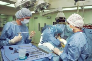 praticien hospitalier